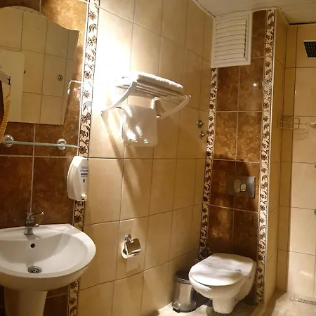 Hotel Tepe Hotel - Basic & Central