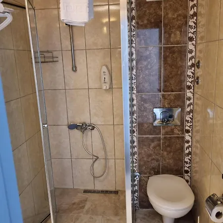 Tepe Hotel - Basic & Central 2*