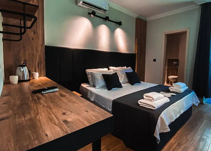 Hotell Tepe - Basic & 2*