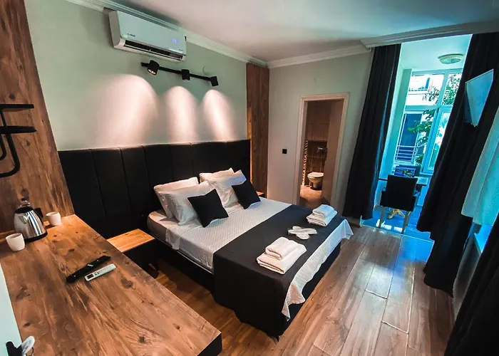 Hotell Tepe - Basic & 2*