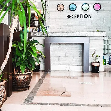 Tepe Hotel - Basic & Central מלון אנטליה